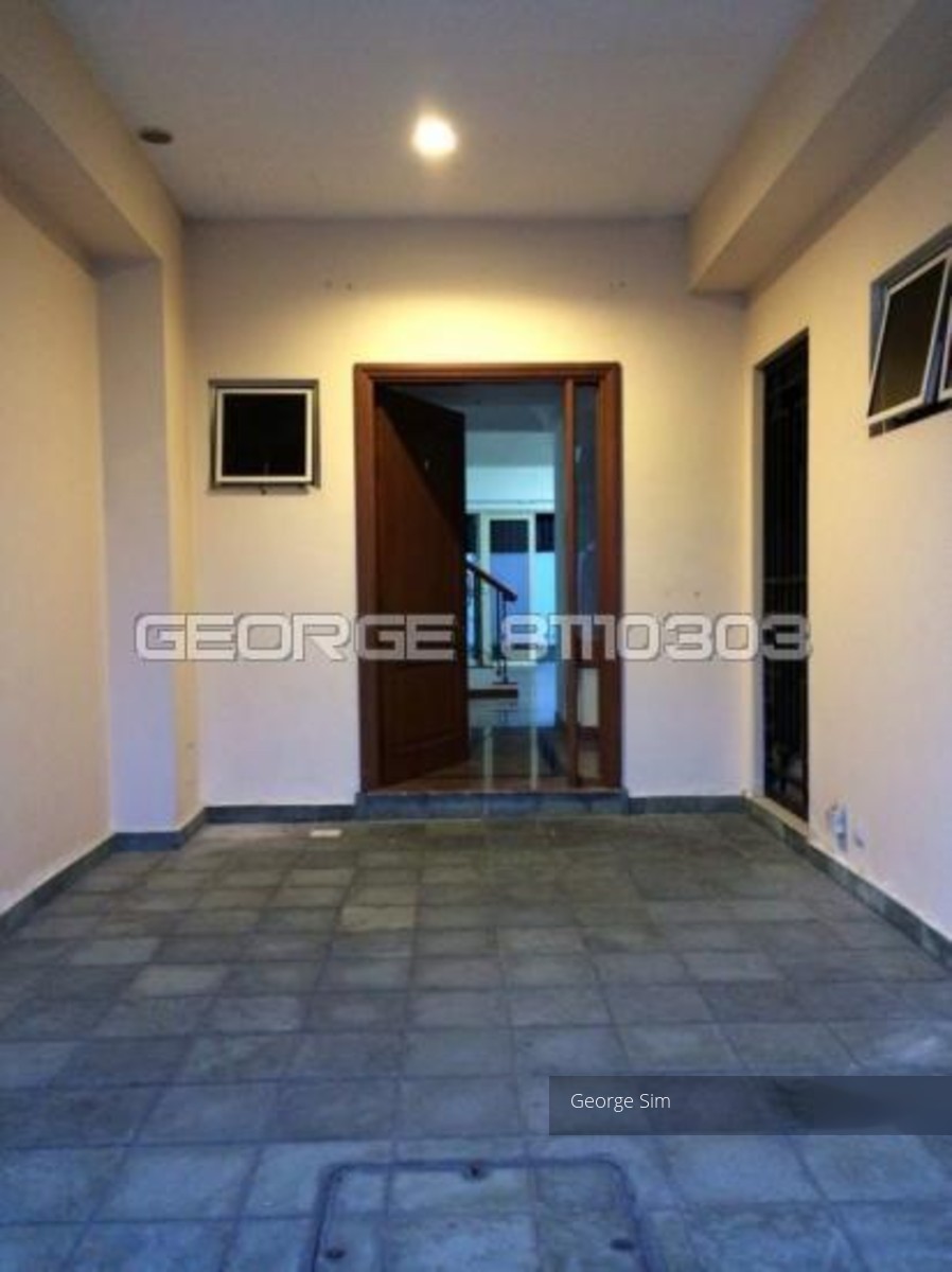 Changi Heights (D17), Terrace #108527872